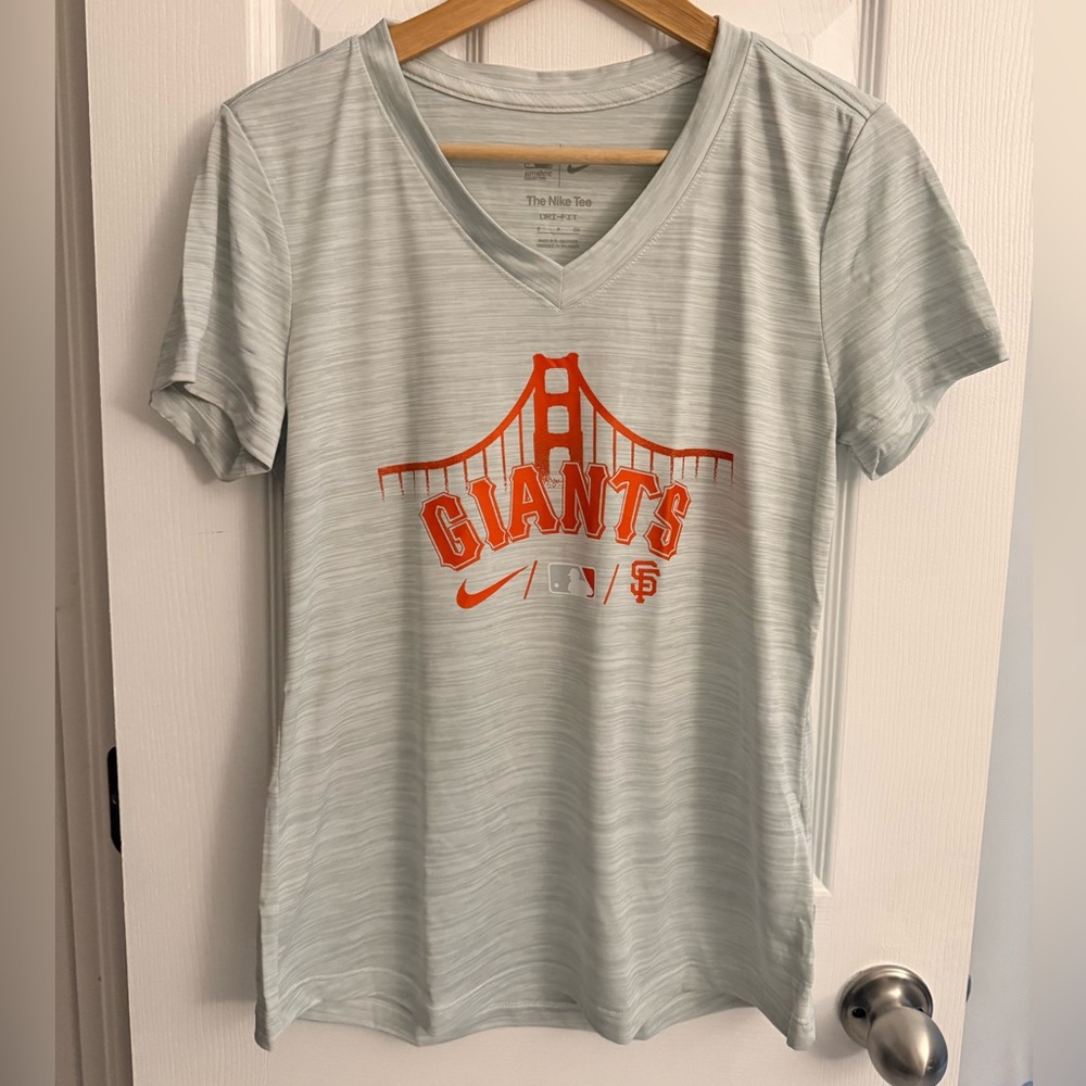 Nike San Francisco Giants Light Gray T-Shirt with Orange Graphics